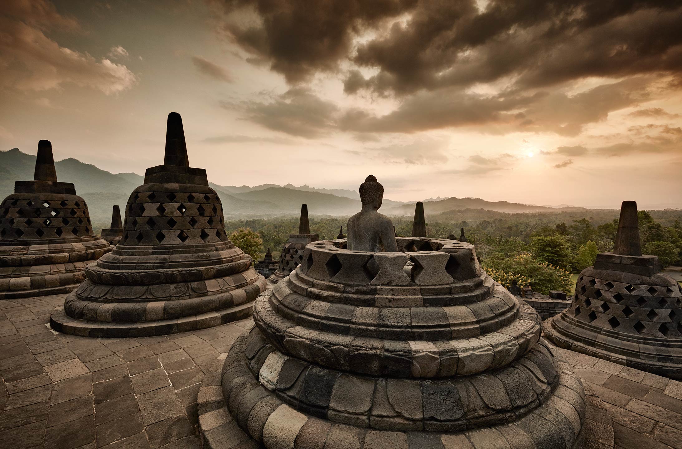 places_java_borobudor_01